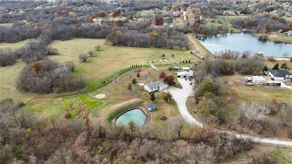 588 1751st Road - Photo 1