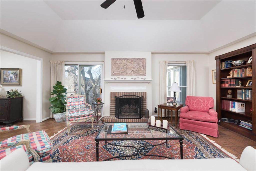 8706 Walmer Street - Photo 1