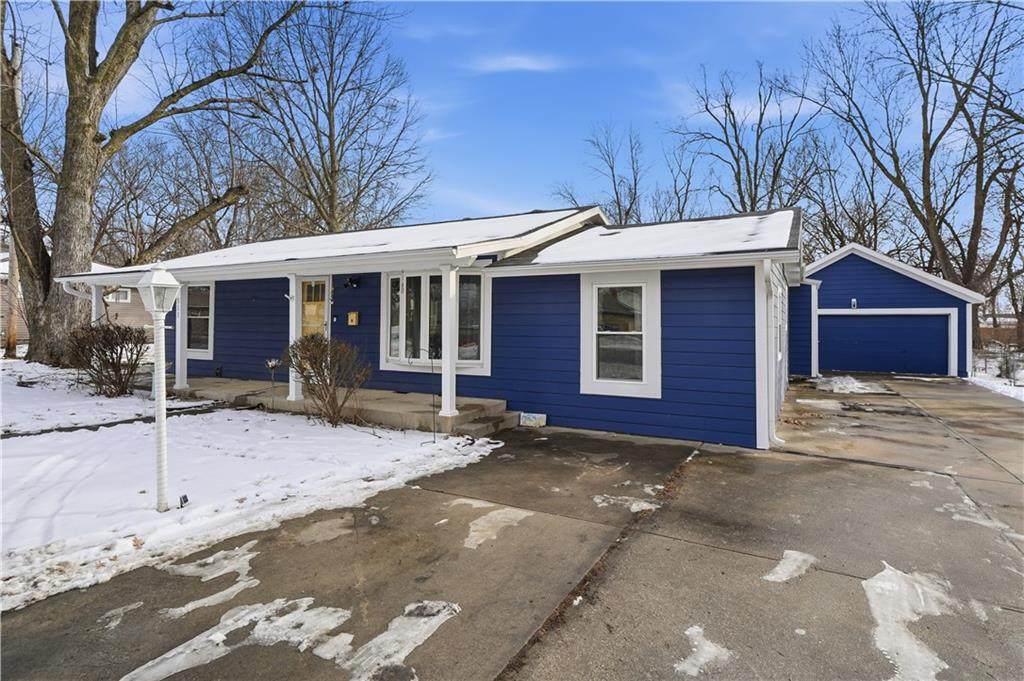 511 Sheridan Street - Photo 1