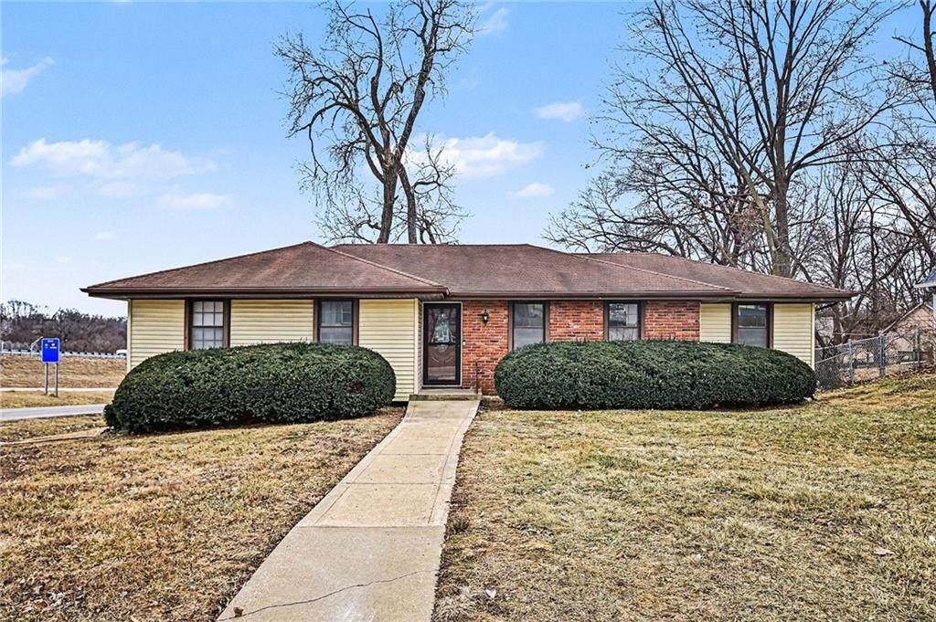 829 69th Street - Photo 1