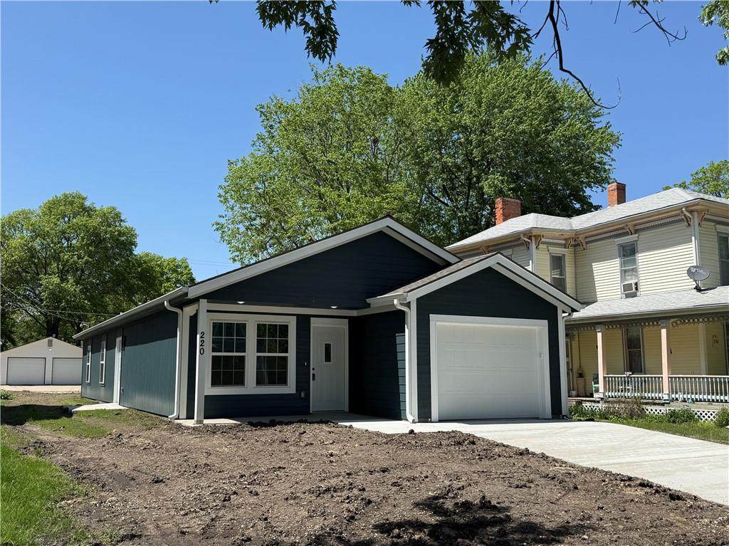 220 Locust Street - Photo 1