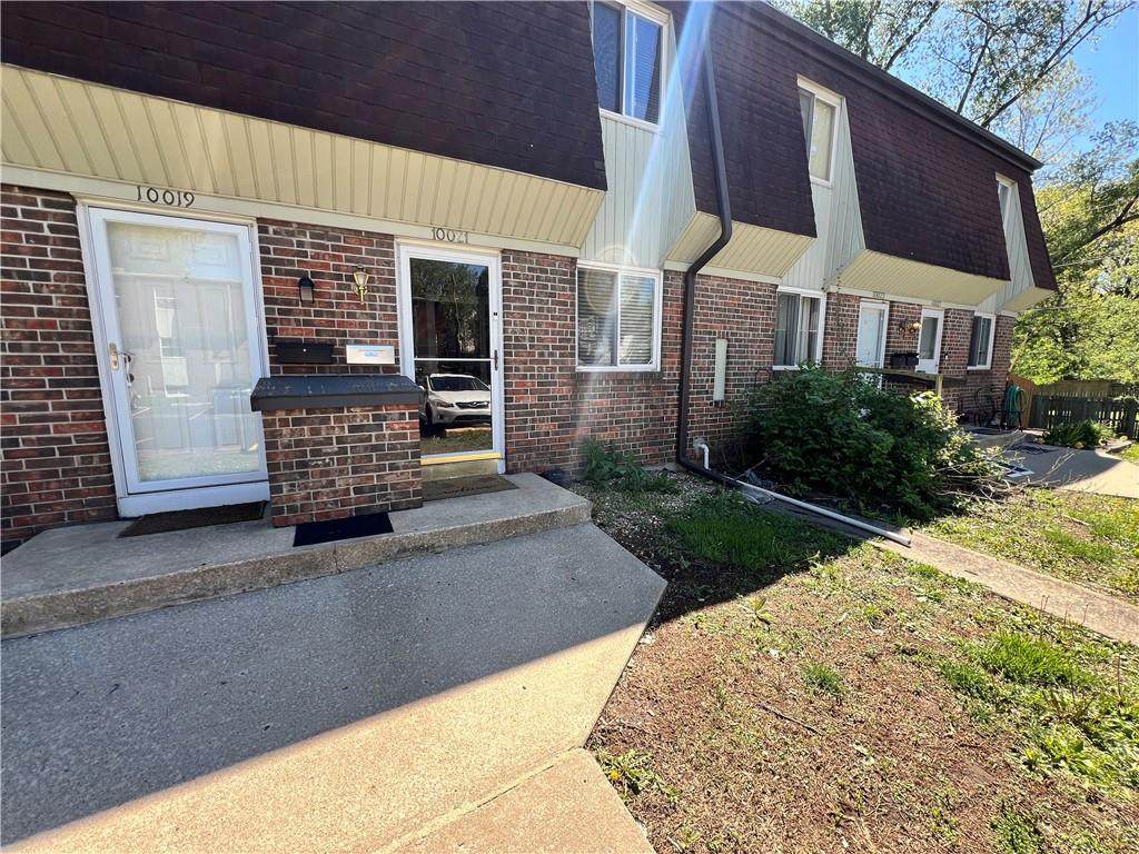 10021 52nd Street - Photo 1
