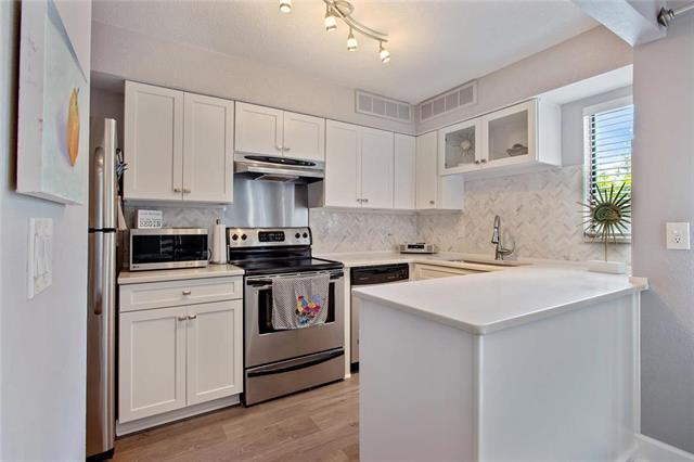 4058 Warwick Boulevard - Photo 1
