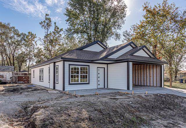 302 Vine Street - Photo 1