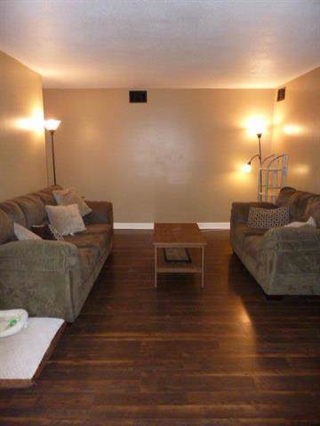 5013 Walnut Street - Photo 1