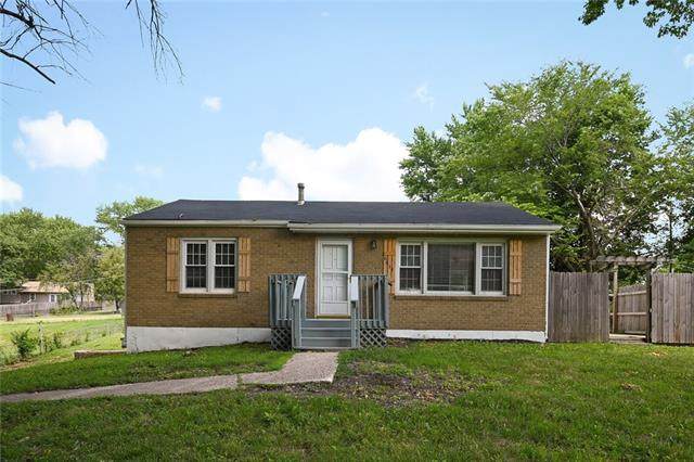 6634 Nogard Avenue - Photo 1