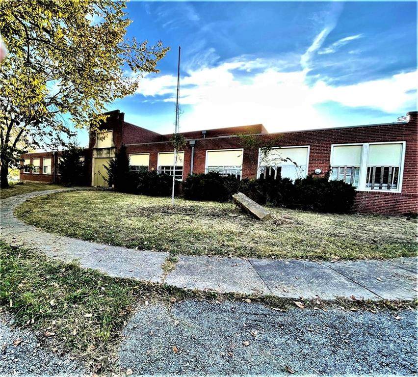 455 Schools Way - Photo 1