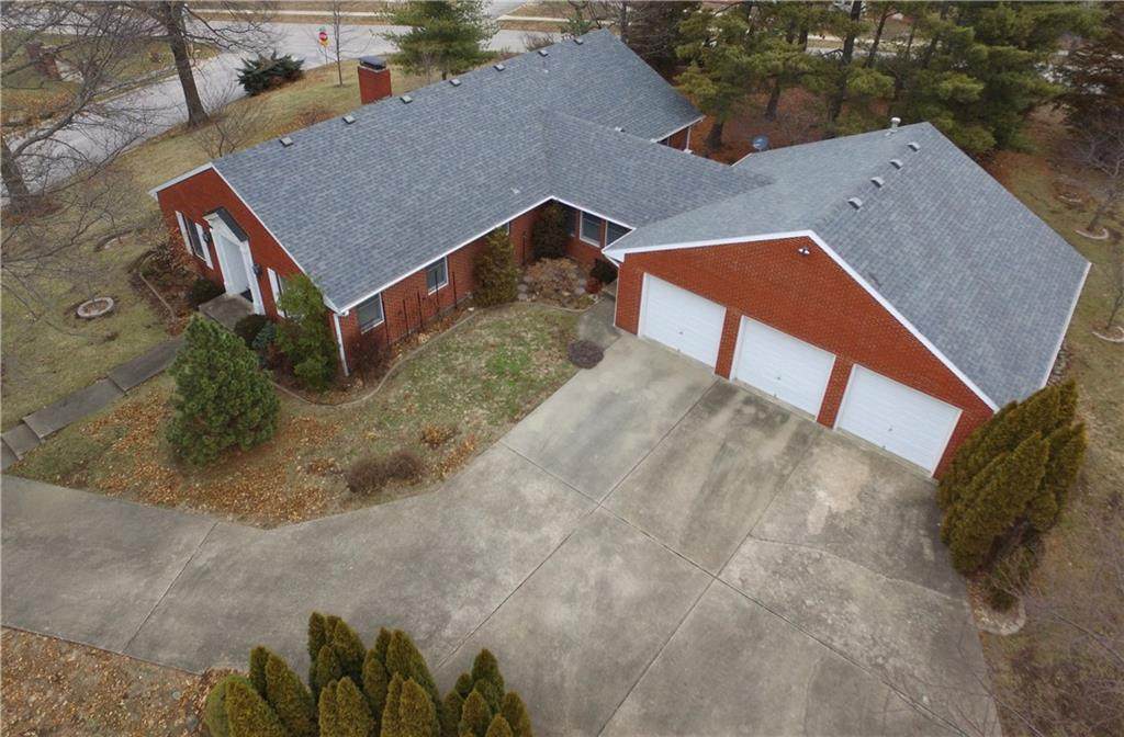 601 Darrow Street - Photo 1