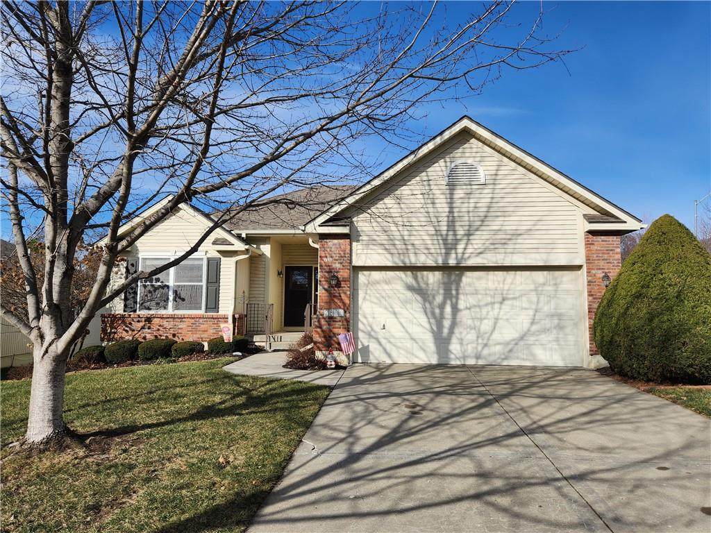 2800 Woodbury Drive - Photo 1