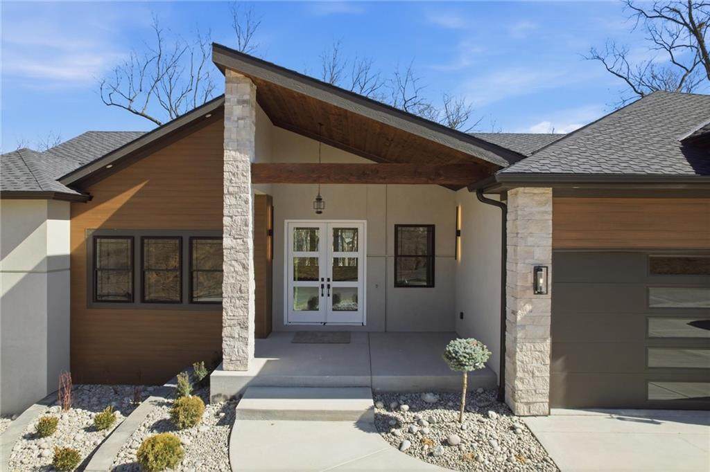5301 104th Street - Photo 1