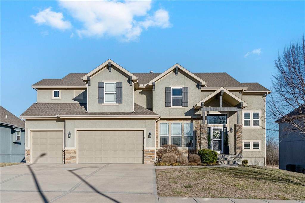 11201 Wabash Avenue - Photo 1