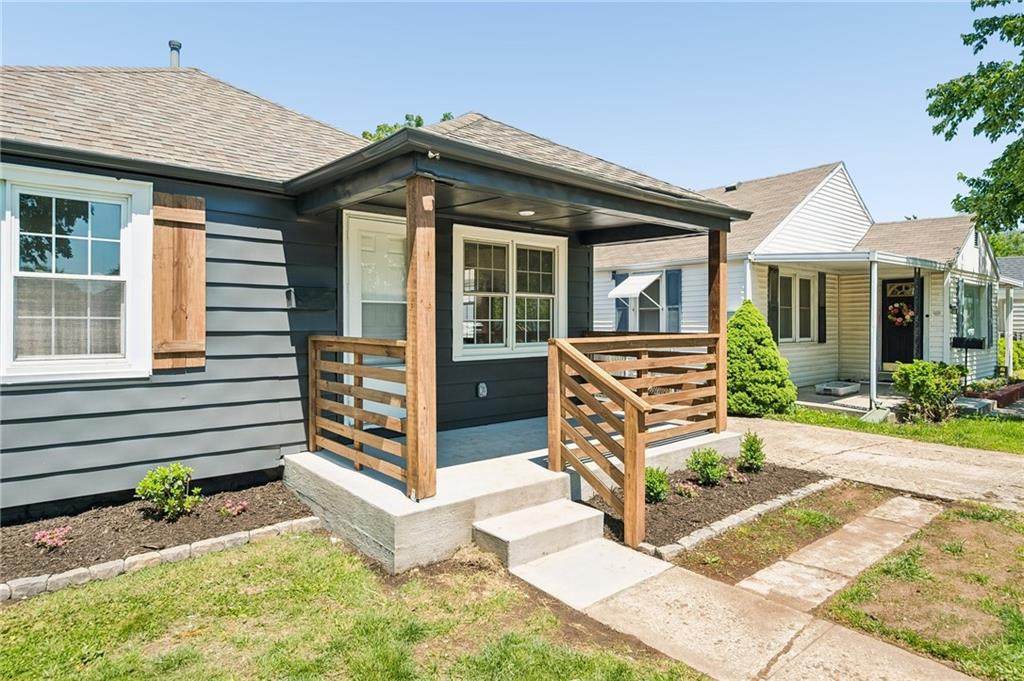 1406 24th Avenue - Photo 1