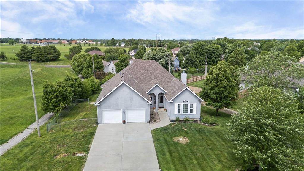 17603 157th Street - Photo 1
