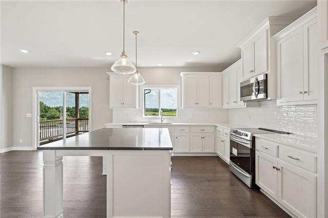 10639 Holly Street - Photo 1
