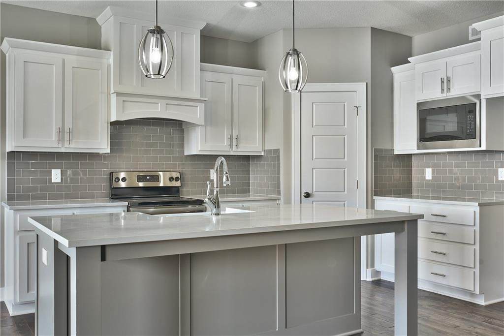 5817 Apache Drive - Photo 1