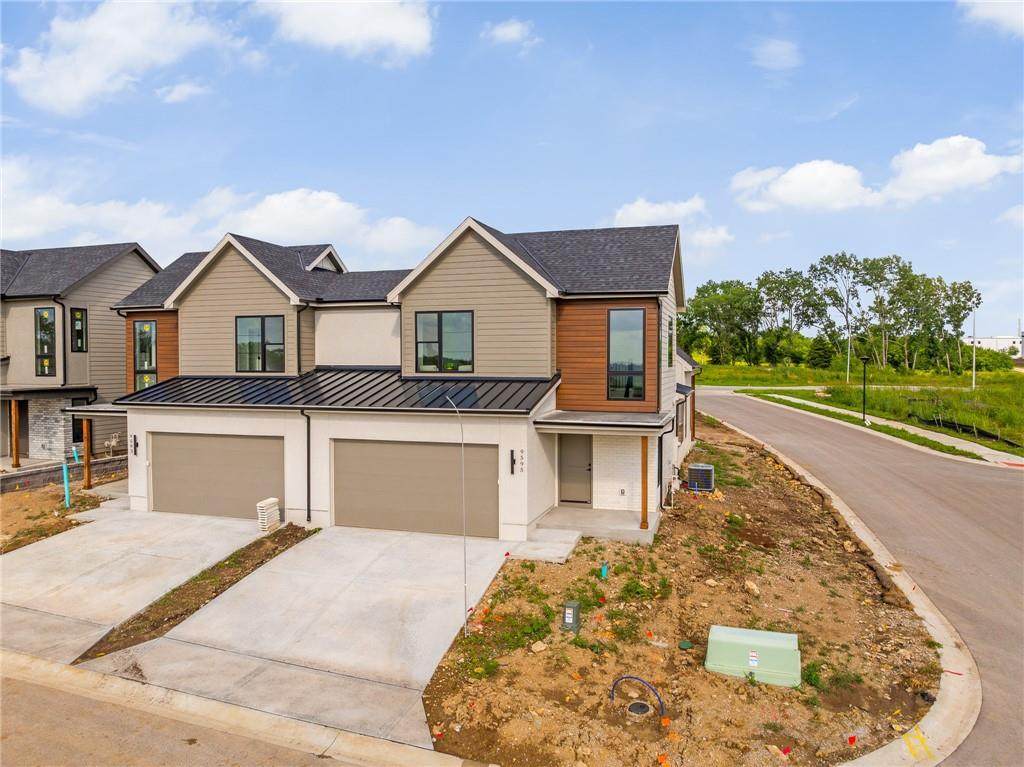 9595 Jupiter Street - Photo 1
