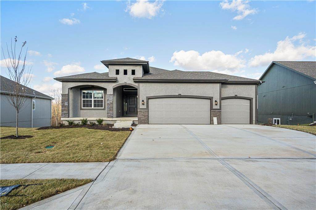 126 Joshua Drive - Photo 1