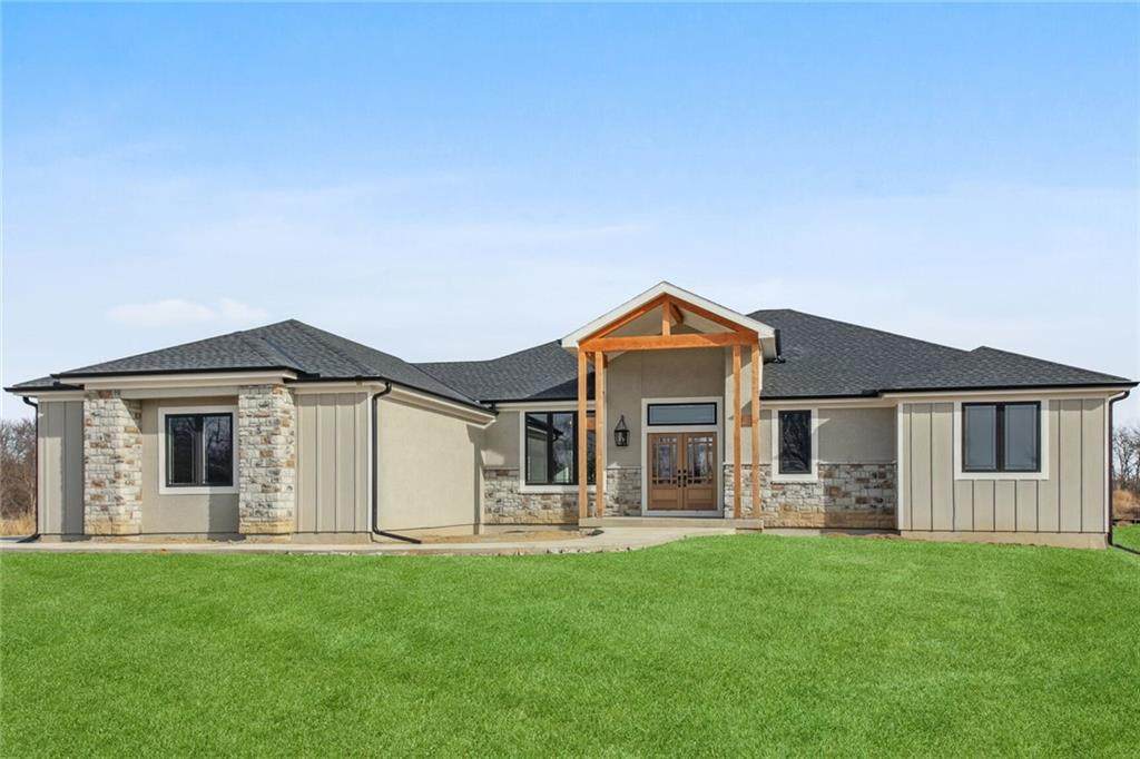 7555 Fawn Circle - Photo 1
