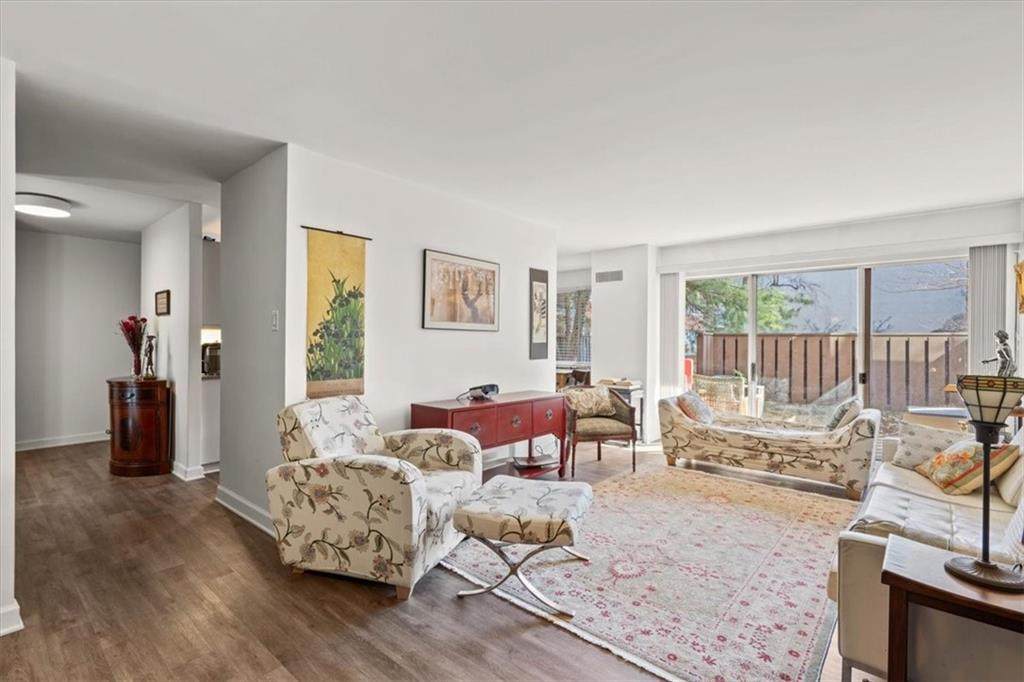 2525 Main Street - Photo 1