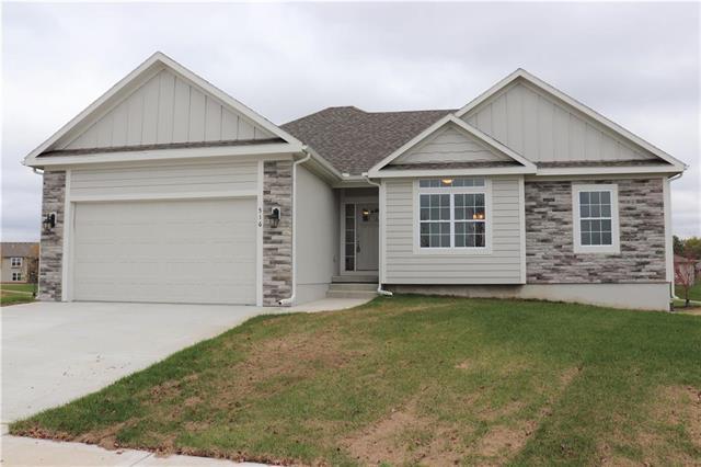 516 Colonial Court - Photo 1