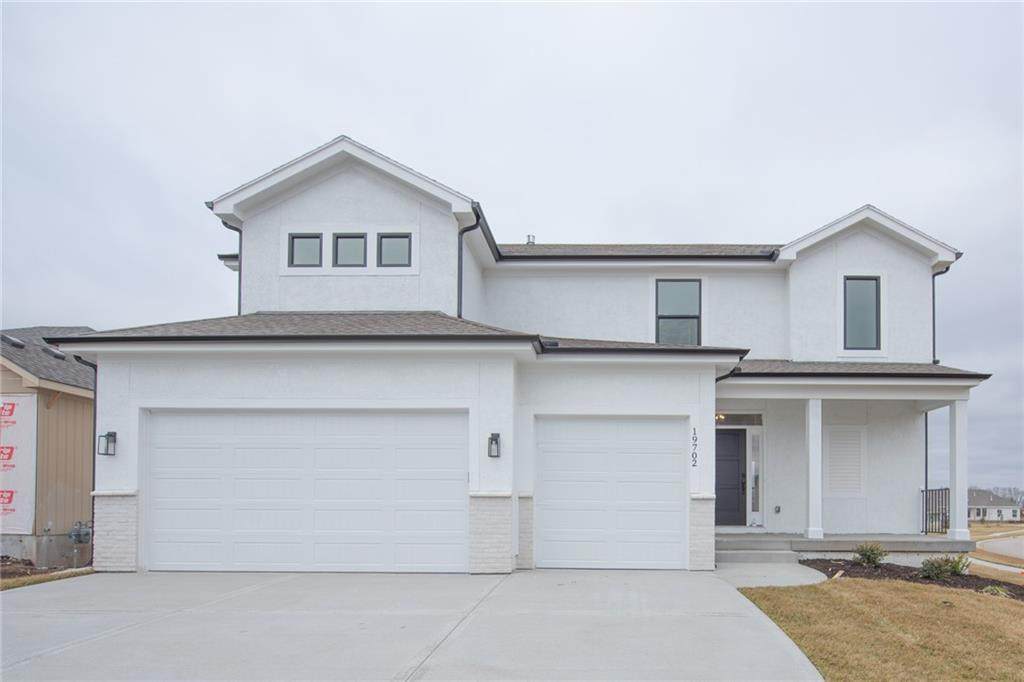 19707 196th Terrace - Photo 1