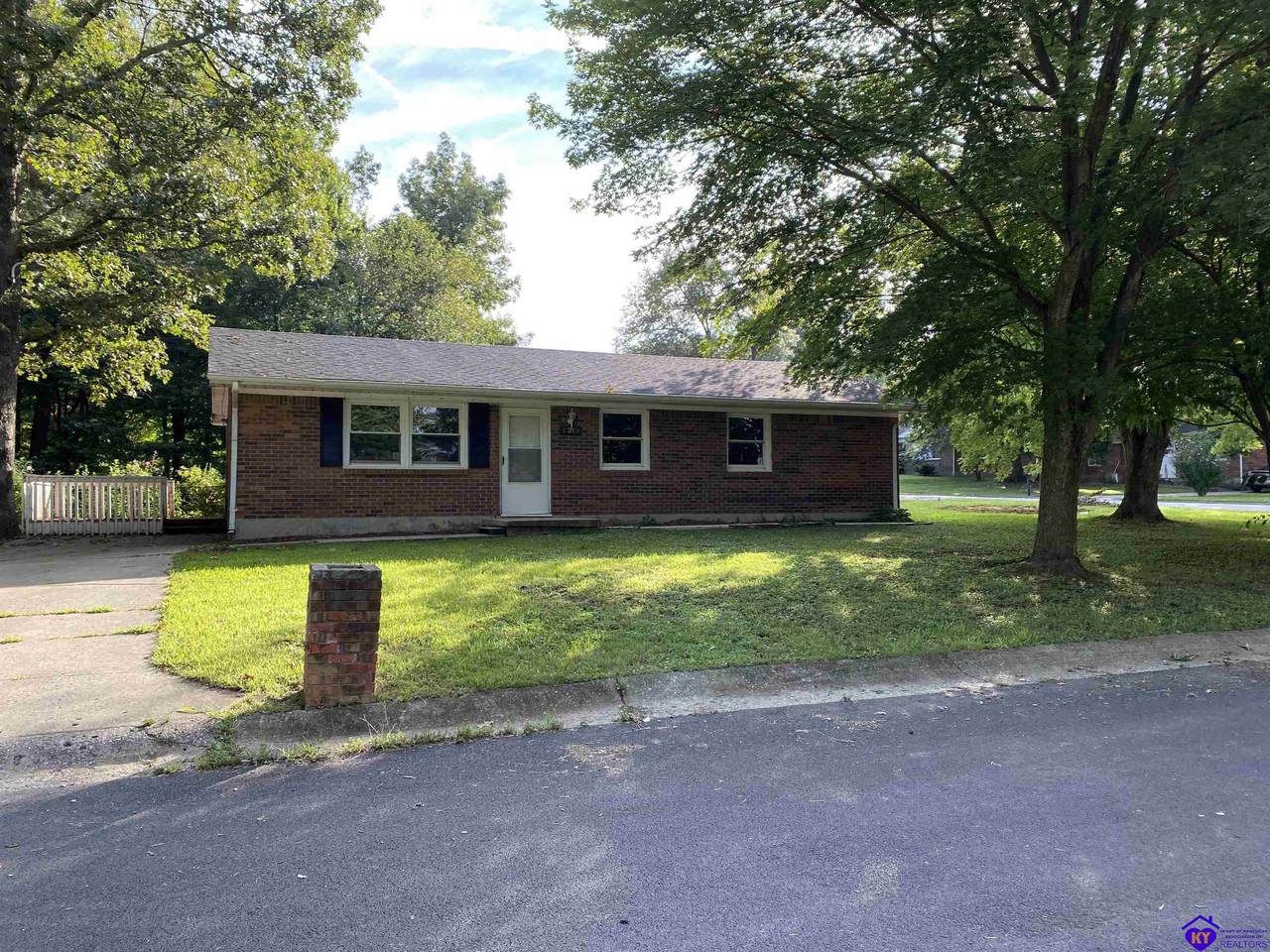 1319 Kentucky Drive - Photo 1