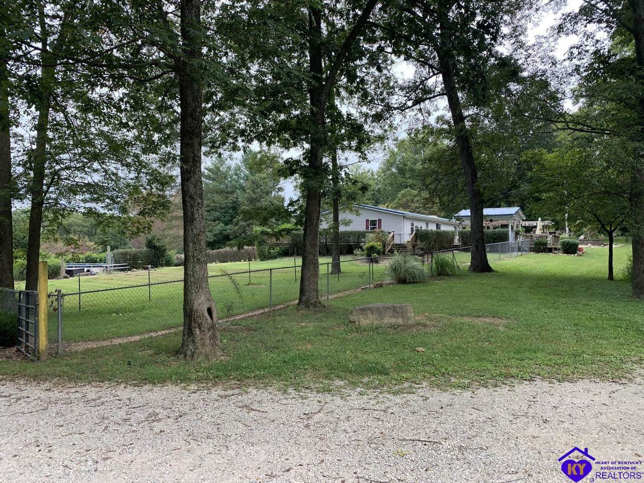 285 Valley Court - Photo 1