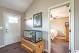 450 Rolling Way - Photo 16