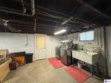 833 Minoma Avenue - Photo 39