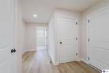 43 Valerie Court - Photo 16