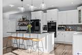 402 Park Avenue - Photo 12