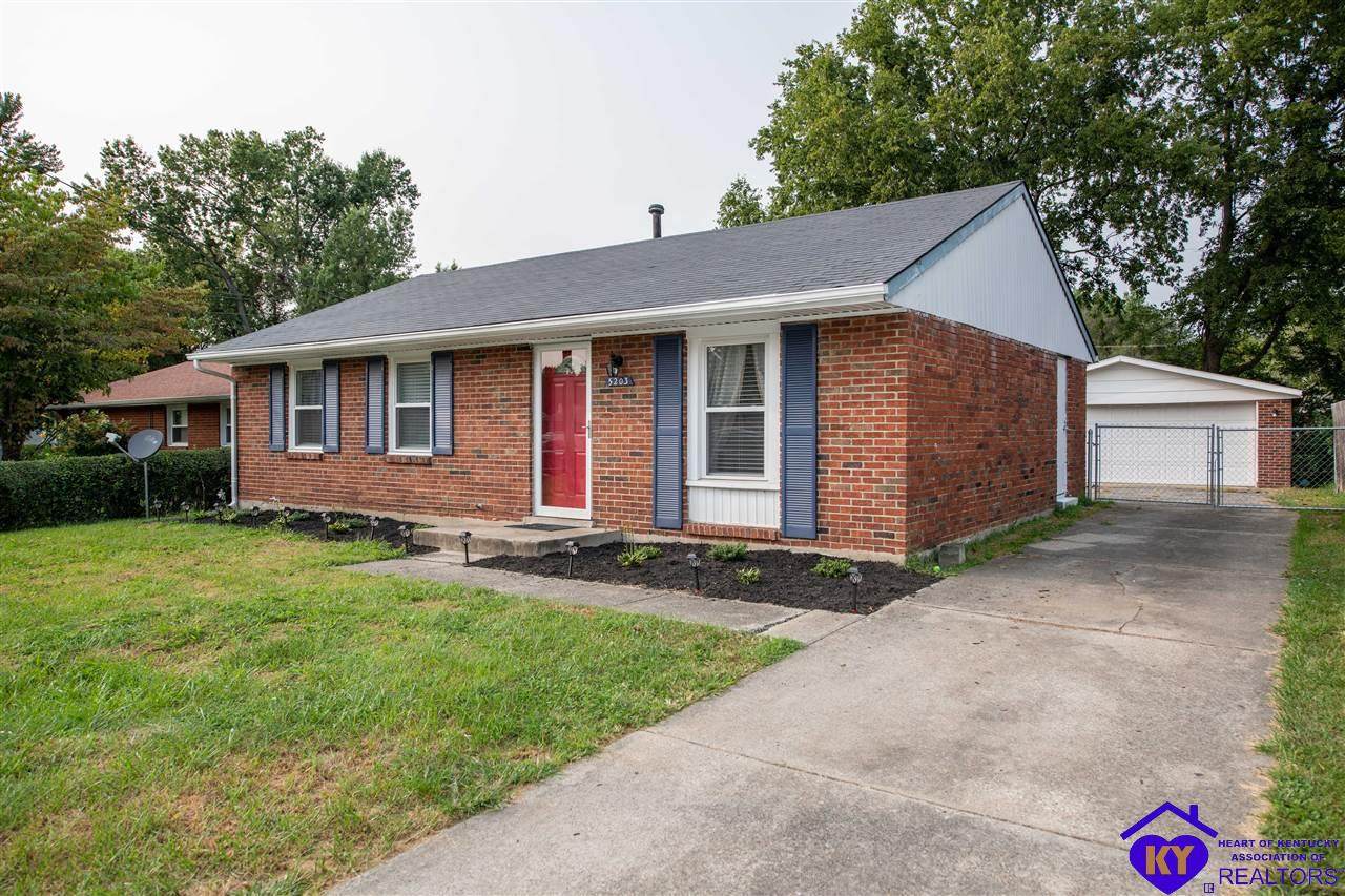 5203 Rosette Boulevard - Photo 1