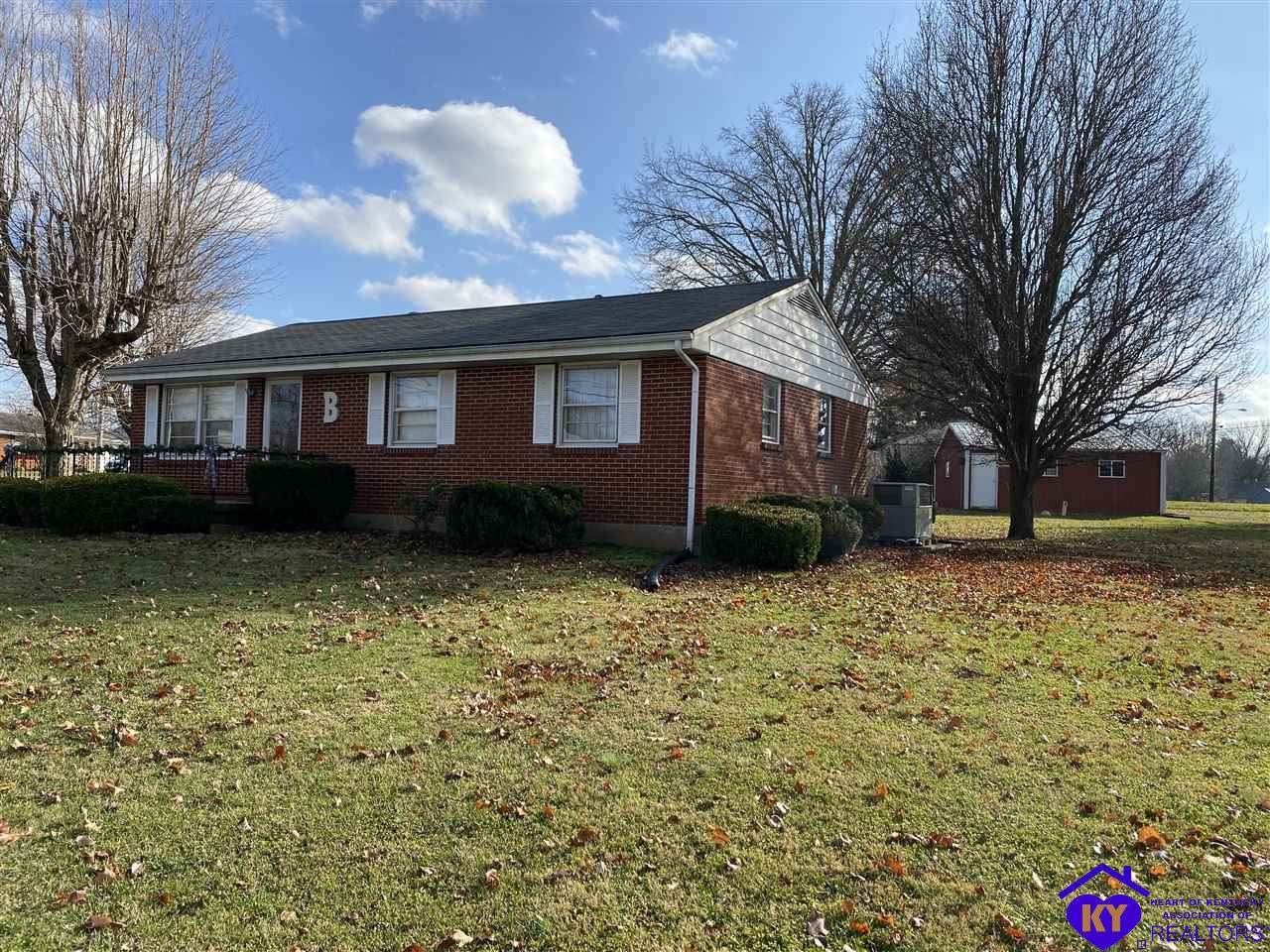 504 Shawnee Drive - Photo 1