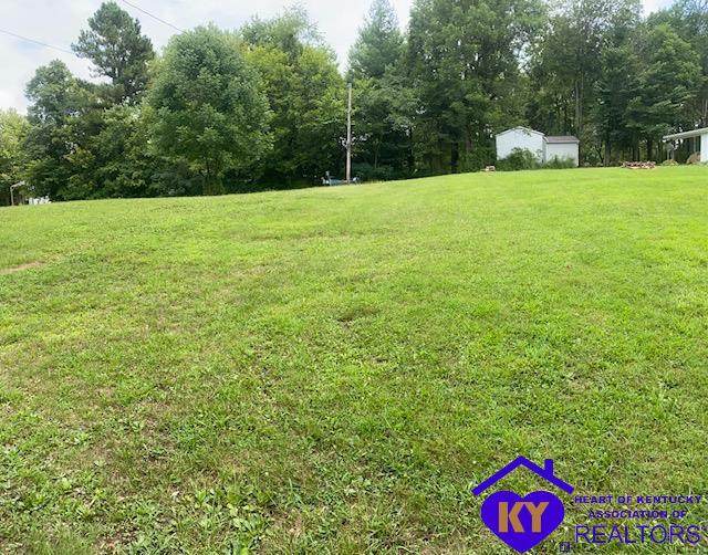 461 Pineridge Road - Photo 1