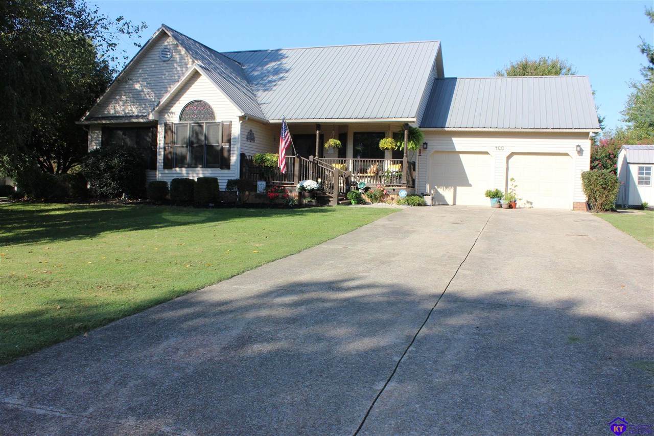 400 Nancye Drive - Photo 1