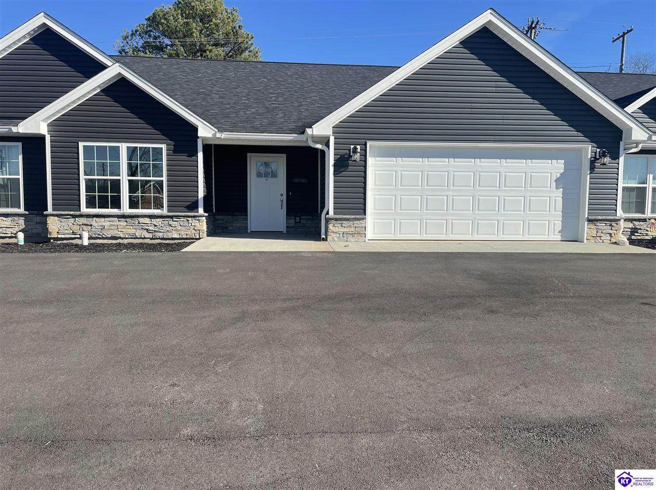 405 Burnett Drive - Photo 1
