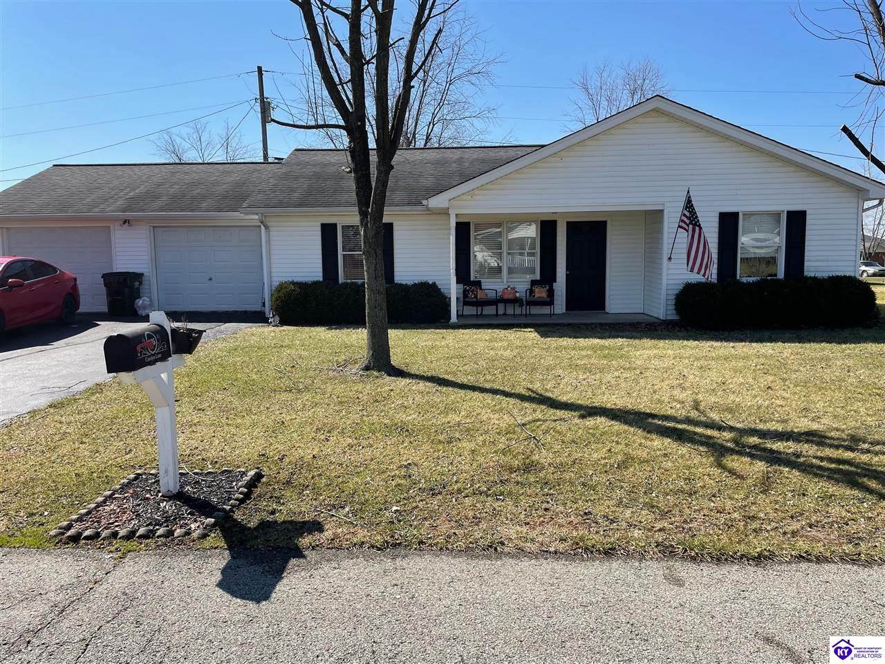 105 Carolyn Street - Photo 1