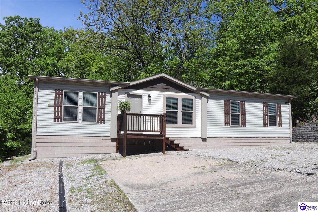 42 Elmcrest Drive - Photo 1