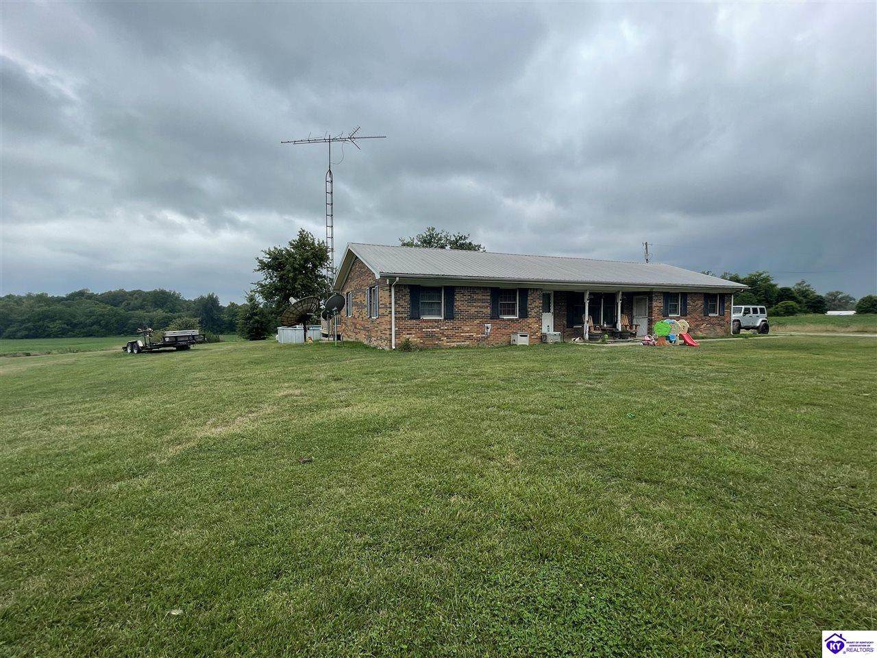 821 Larue Lane - Photo 1