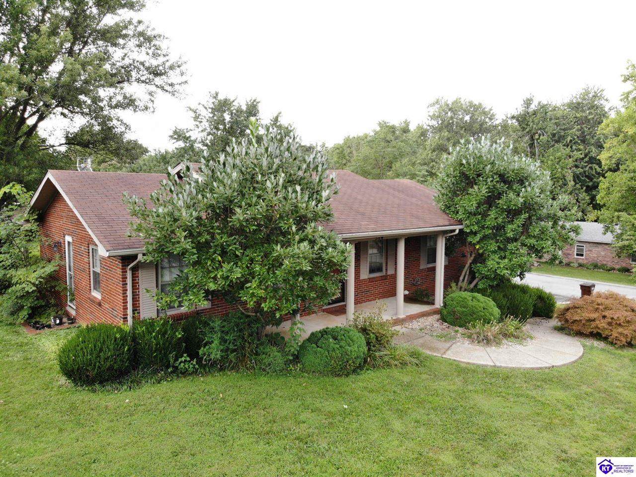 304 Derek Avenue - Photo 1