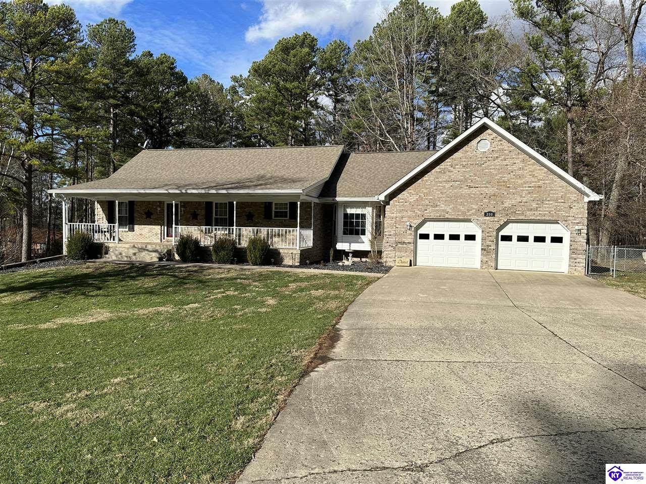 200 Pine Ridge Drive - Photo 1
