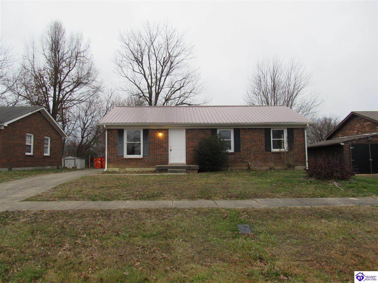 101 Airview Drive - Photo 1
