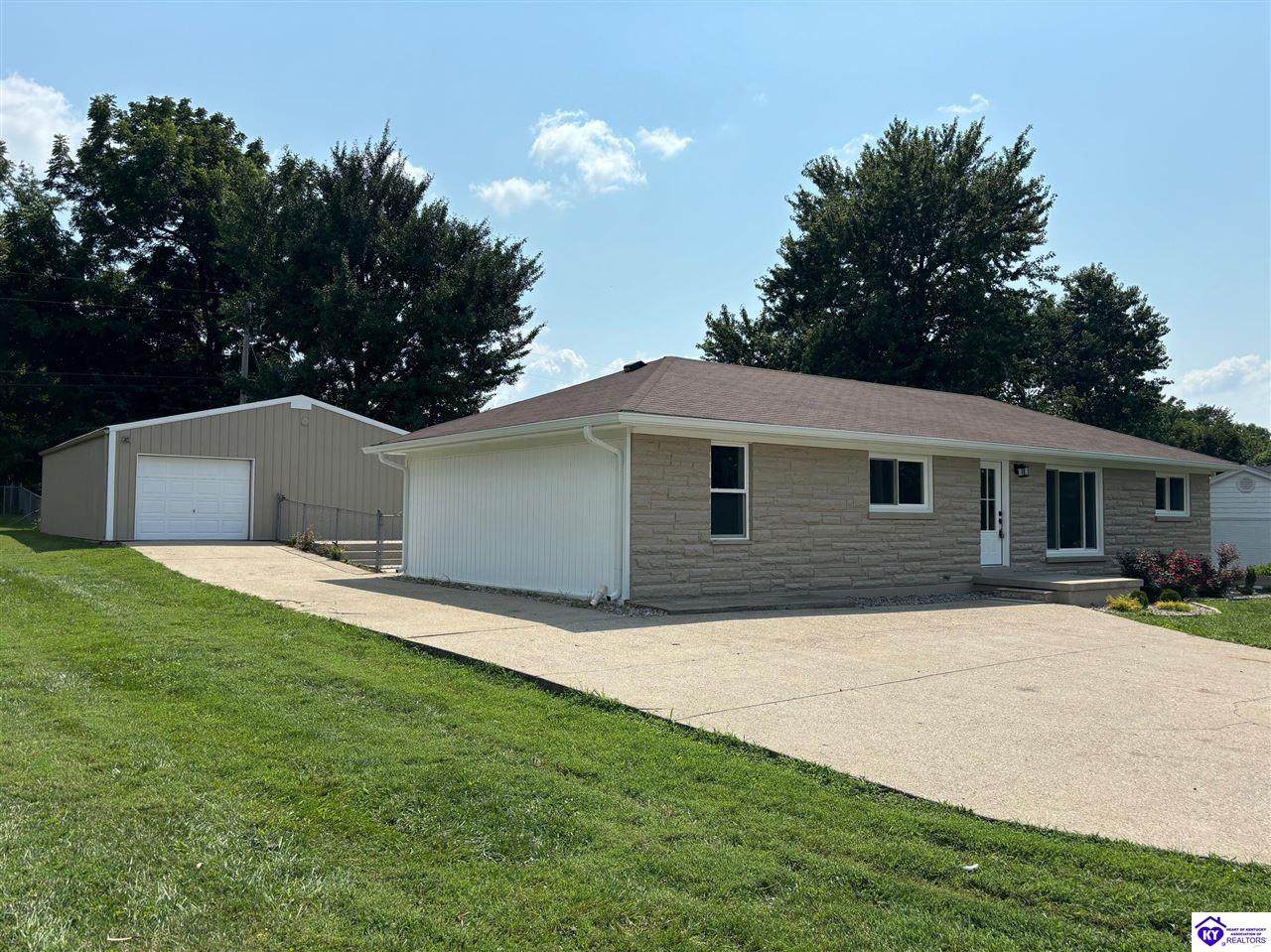 406 Valley Terrace - Photo 1