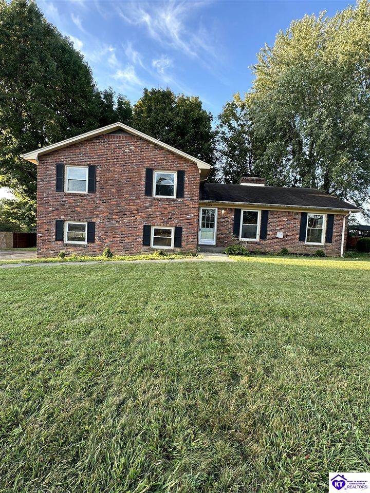 1025 Shawnee Drive - Photo 1