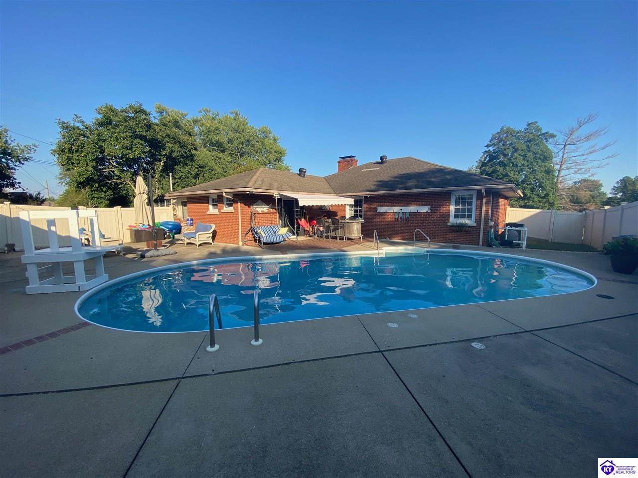 201 Shreve Drive - Photo 1