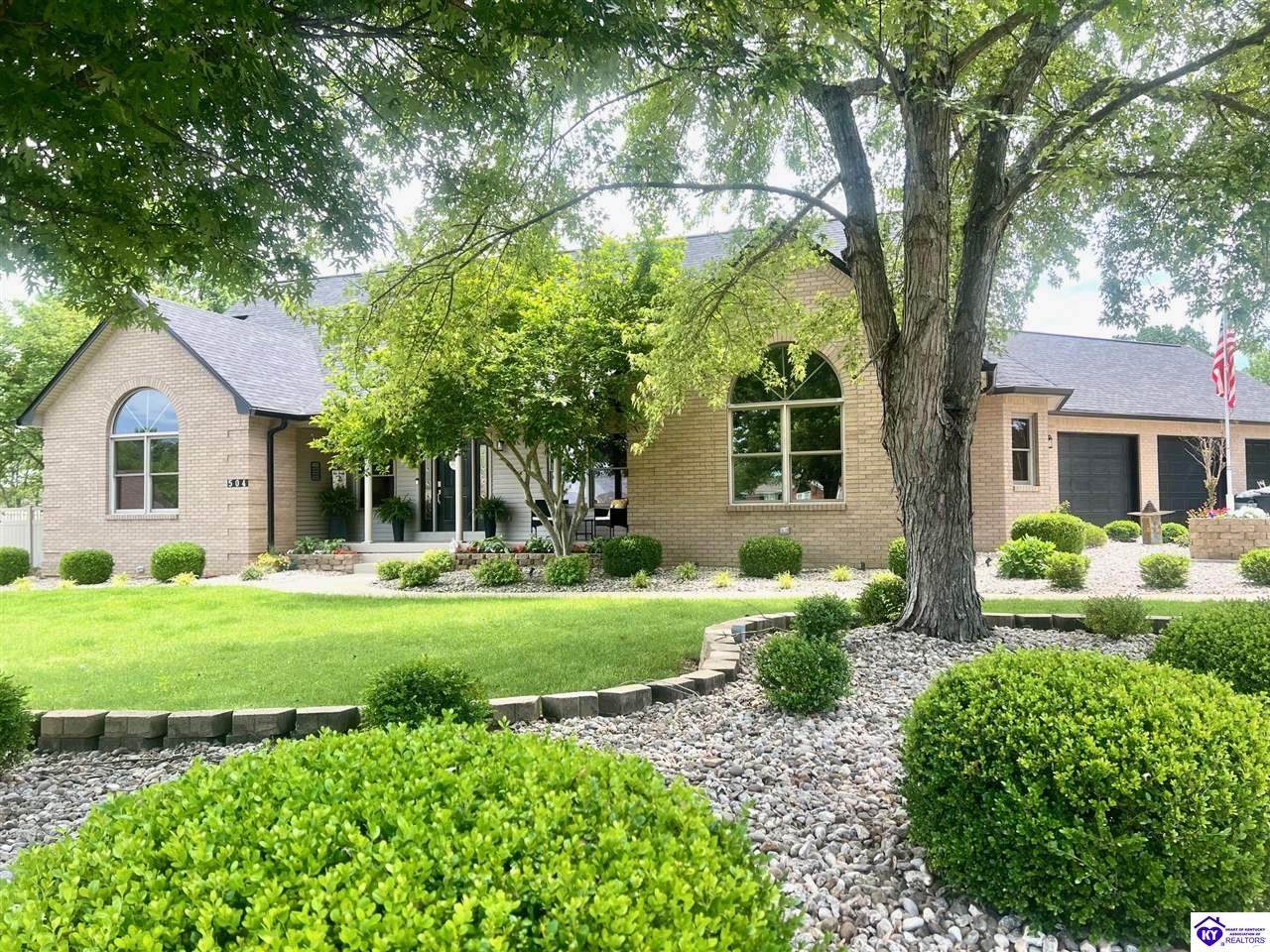 504 Vermont Court - Photo 1