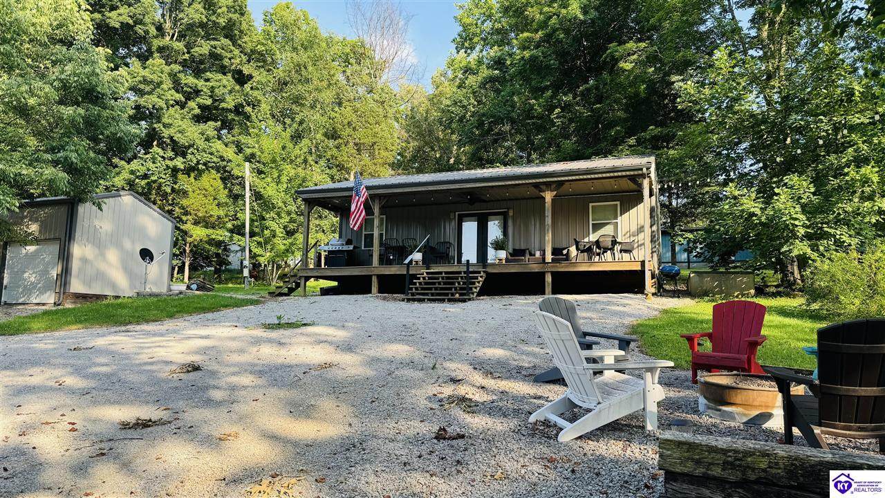 152 Comanche Drive - Photo 1