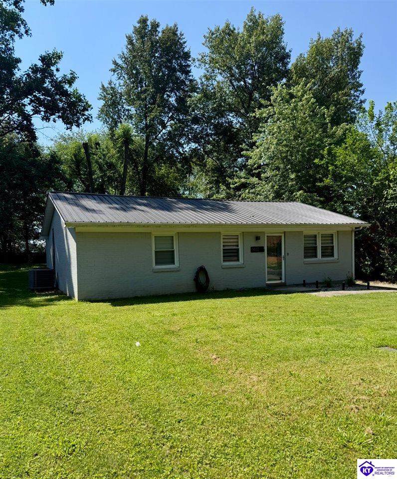 1402 Kentucky Drive - Photo 1