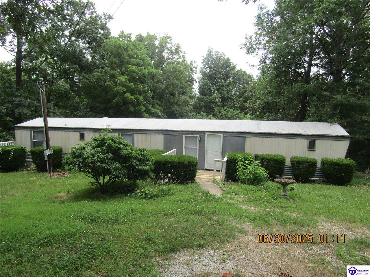 211 Ridge - Photo 1