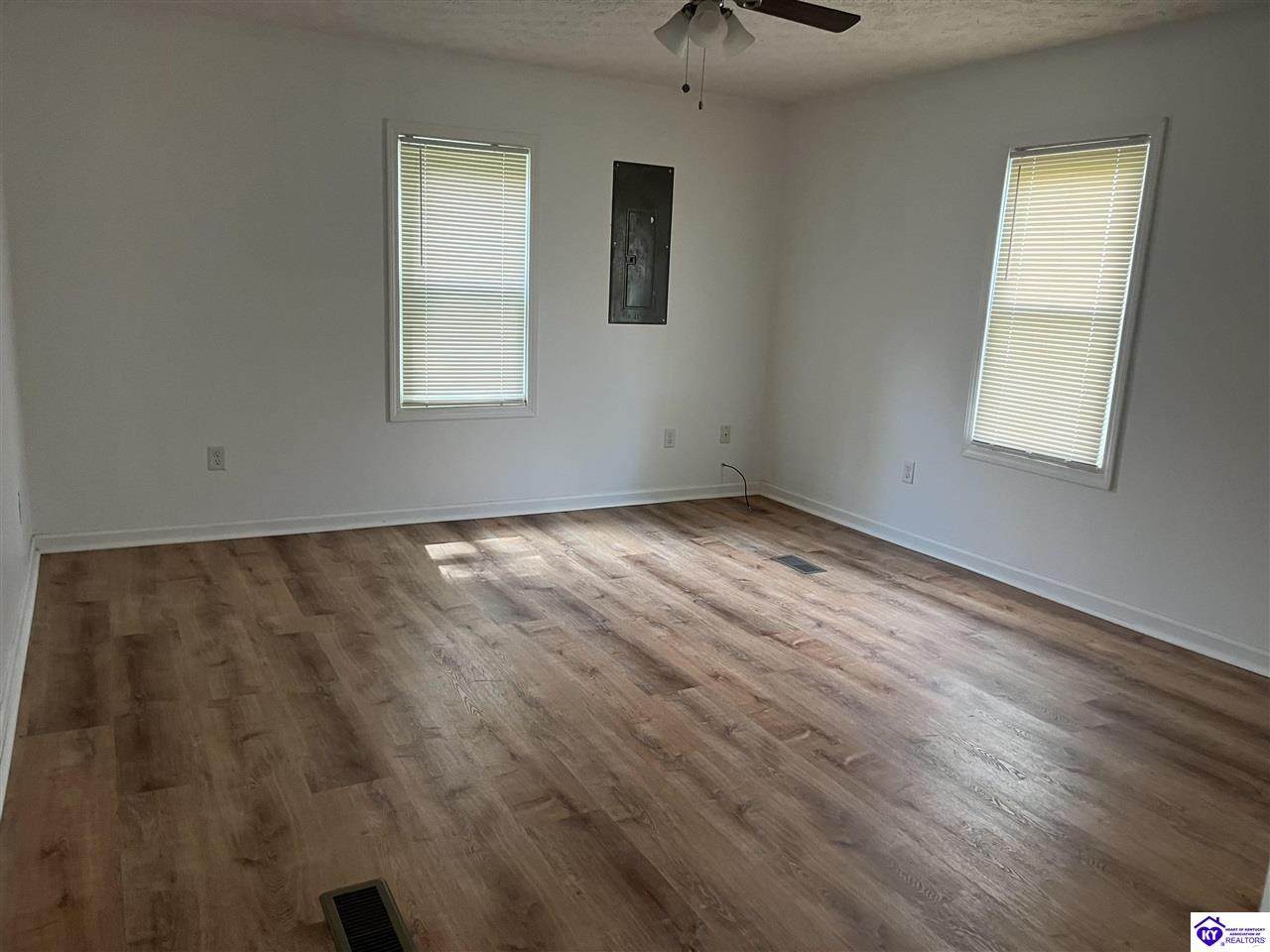 2921 Leitchfield Road - Photo 1